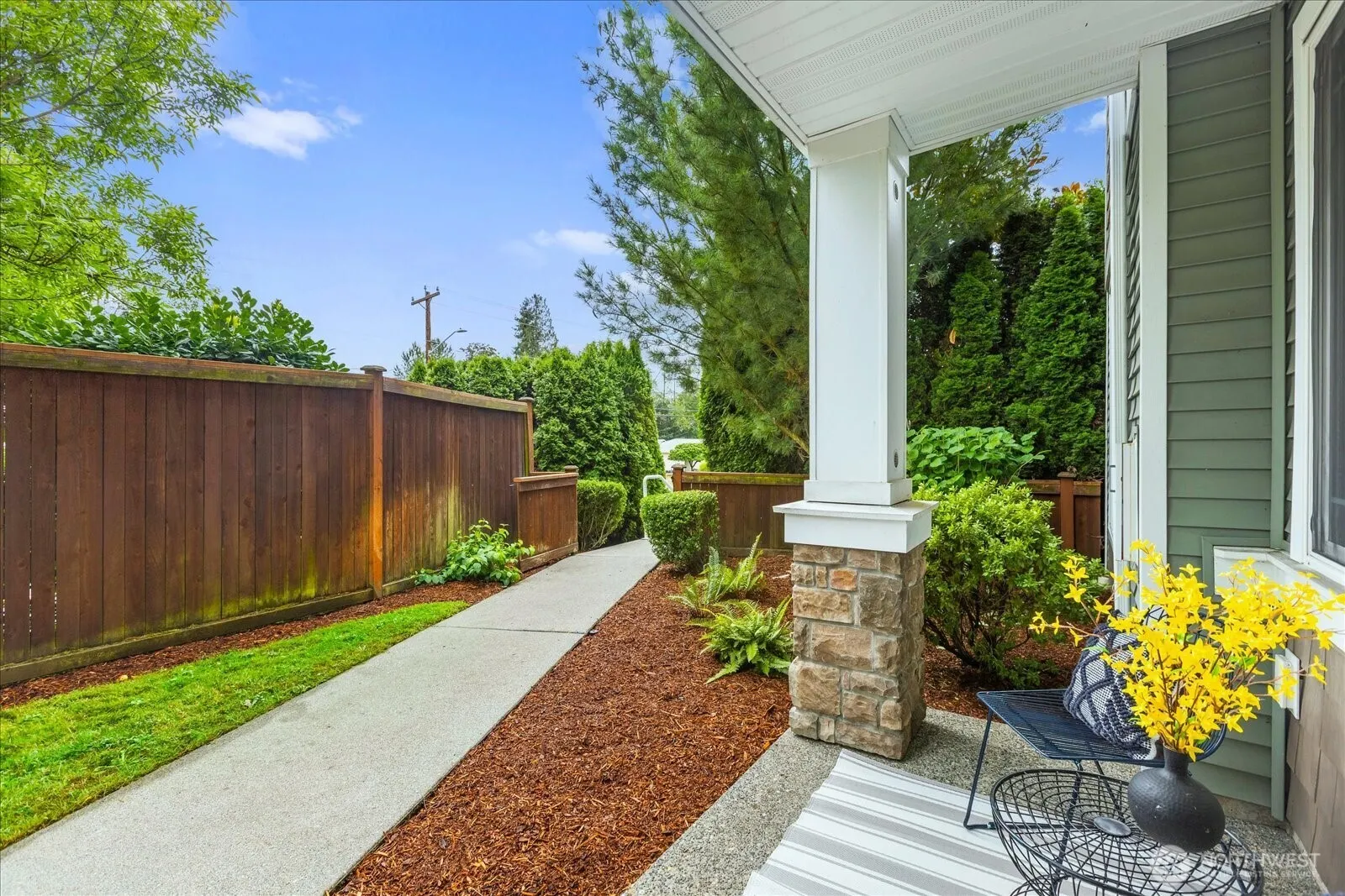 15720 Manor Way #A8, Lynnwood, WA 98087