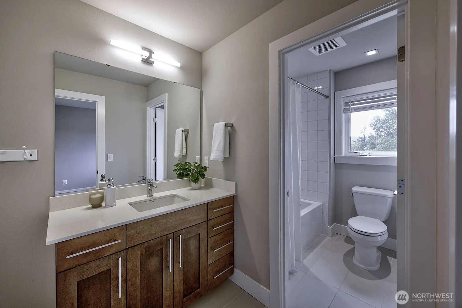 11030 NE 60th Lane , Bellevue, WA 98006