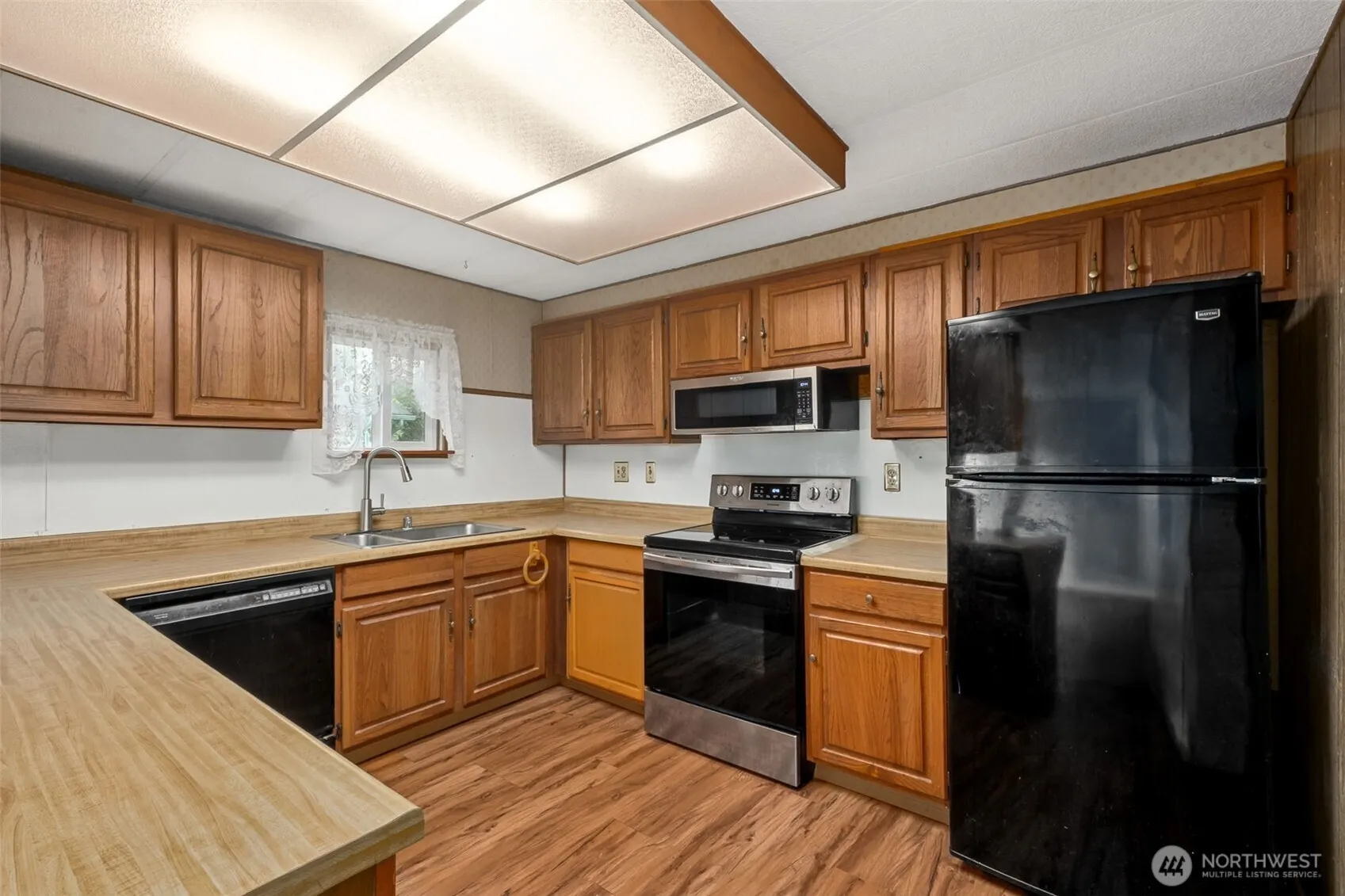 20406 Little Bear Creek Road #103, Woodinville, WA 98072