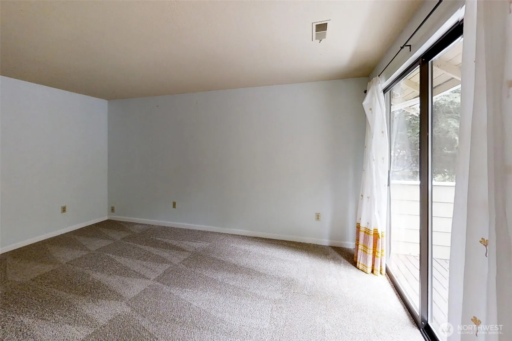 915 147th Place NE, Bellevue, WA 98007