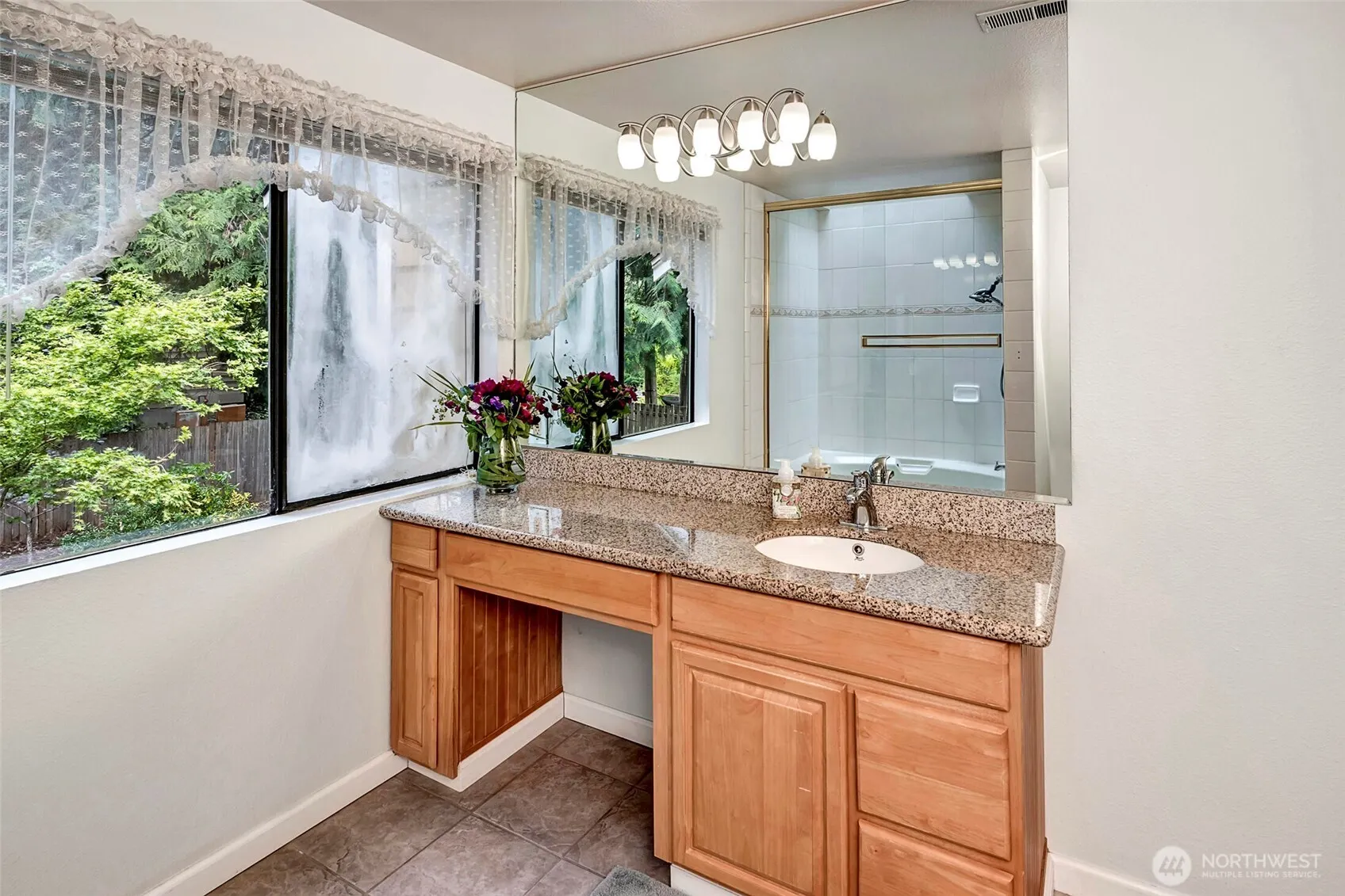915 147th Place NE, Bellevue, WA 98007