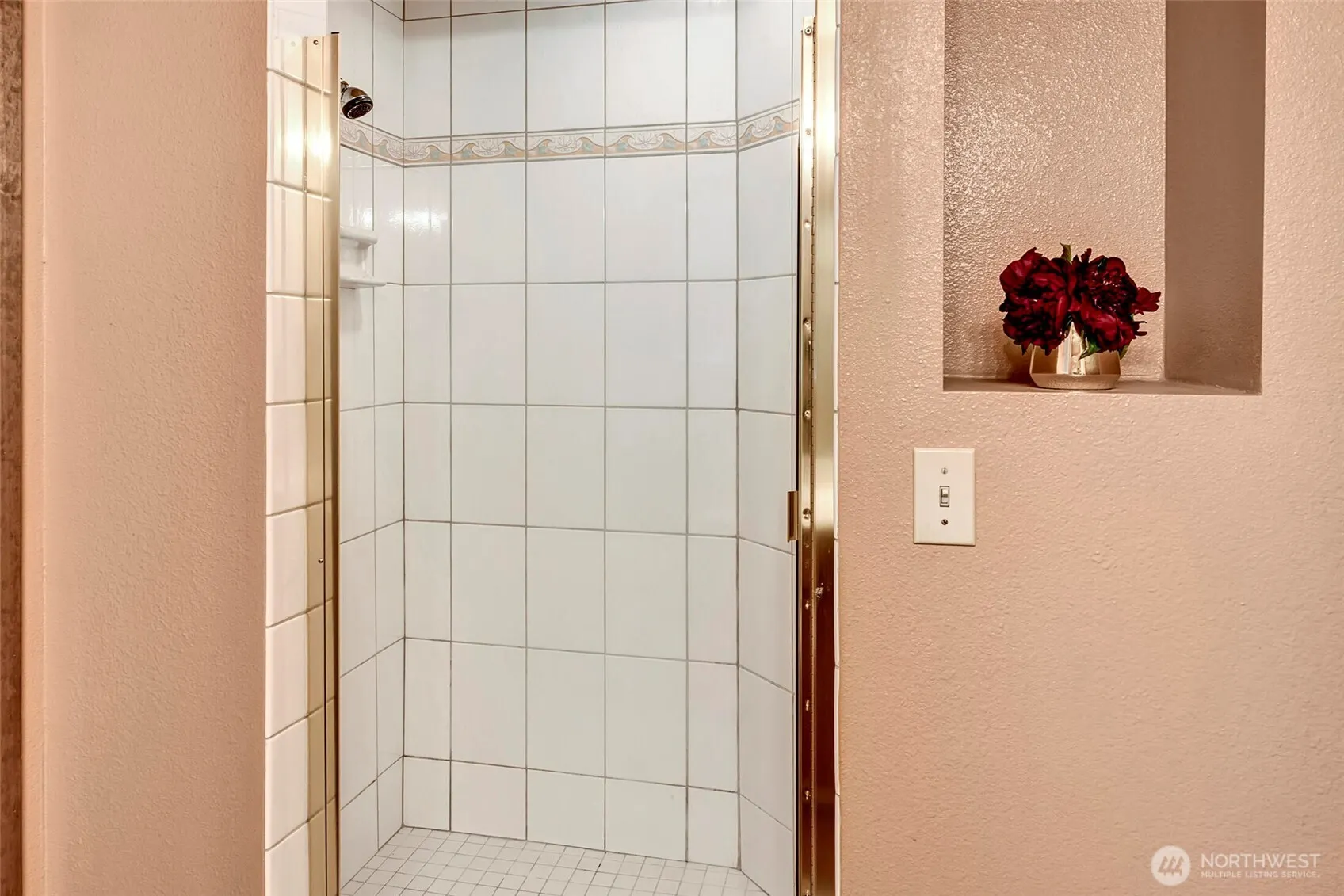 915 147th Place NE, Bellevue, WA 98007