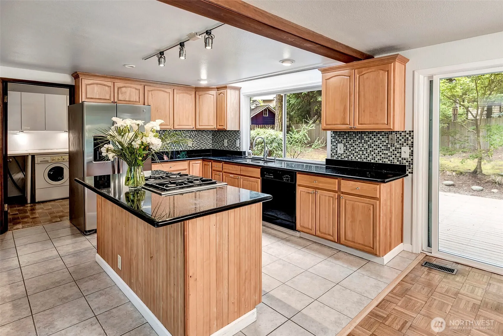 915 147th Place NE, Bellevue, WA 98007
