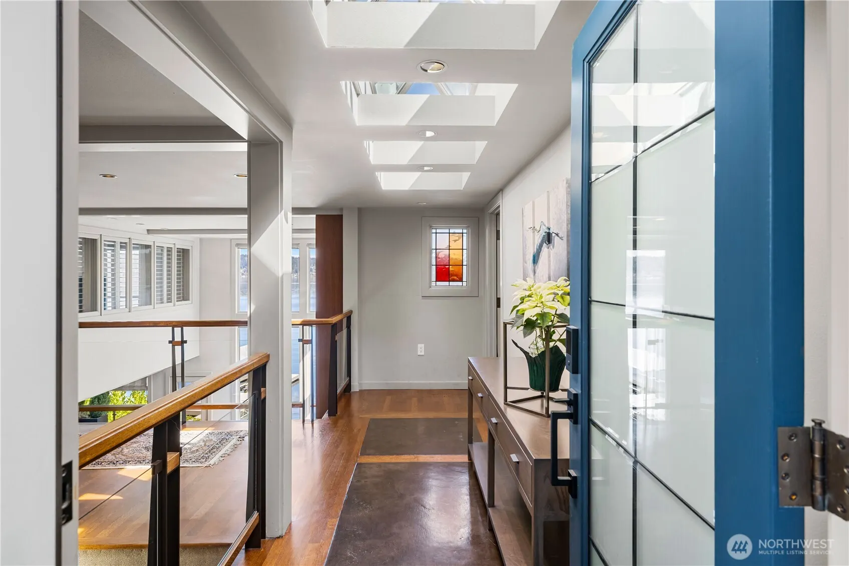 842 W Lake Sammamish Parkway SE, Bellevue, WA 98008