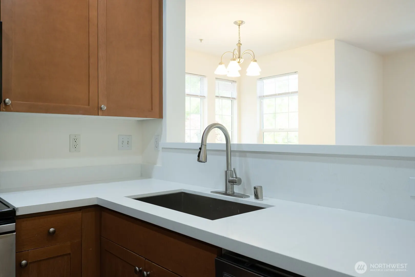 1855 Trossachs Boulevard SE #205, Sammamish, WA 98075-8072