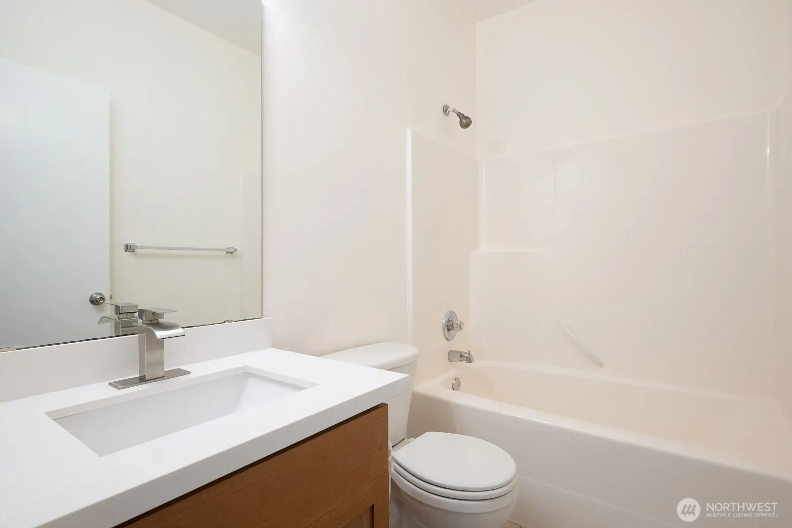 1855 Trossachs Boulevard SE #205, Sammamish, WA 98075-8072