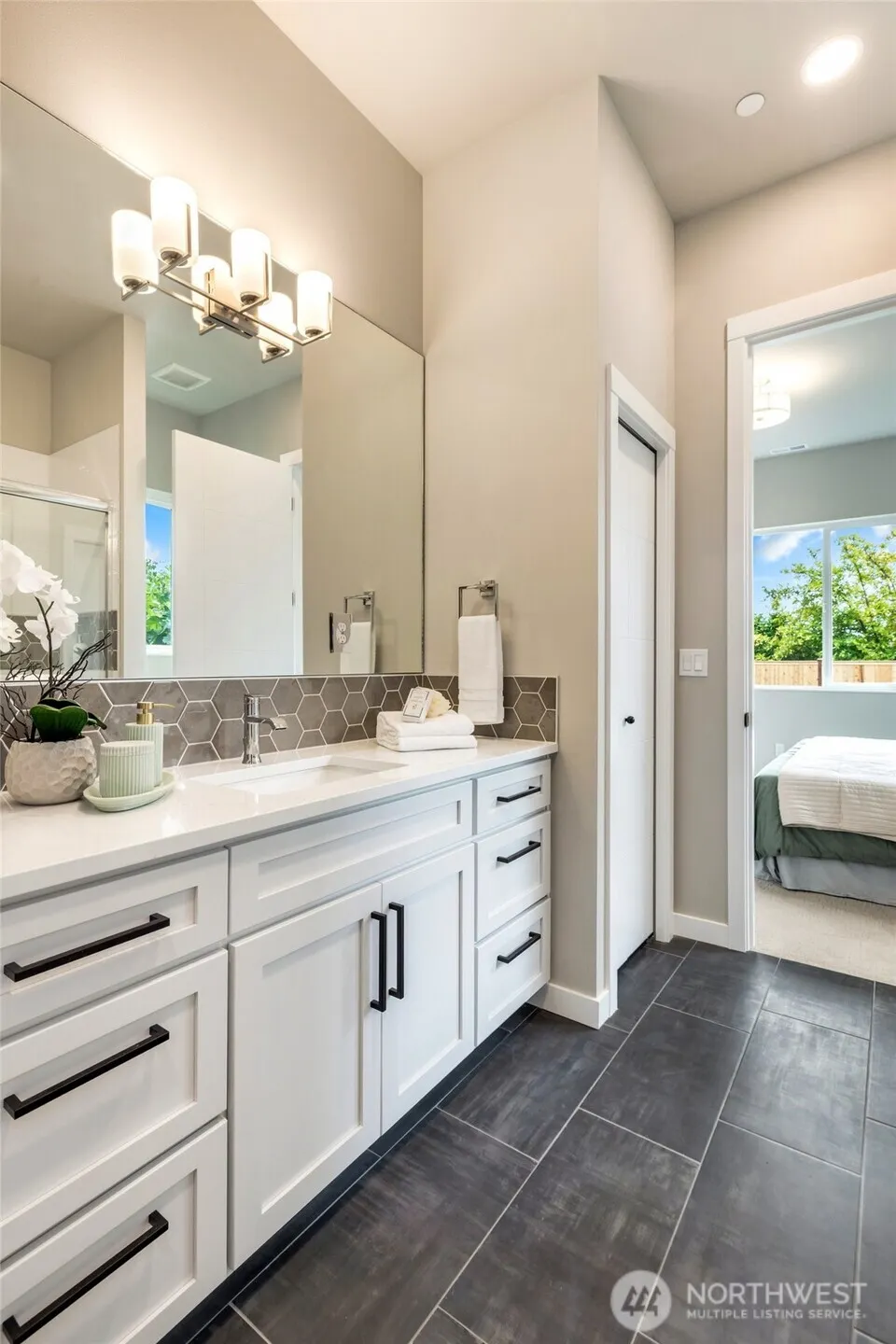 10019 NE 196th Place , Bothell, WA 98011