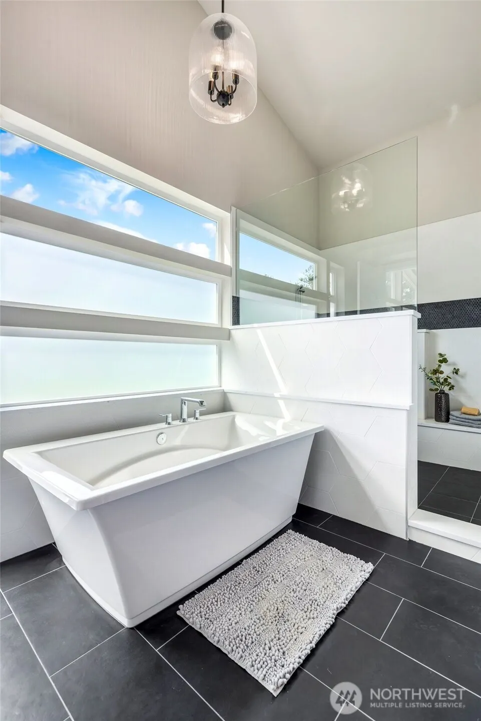 10019 NE 196th Place , Bothell, WA 98011