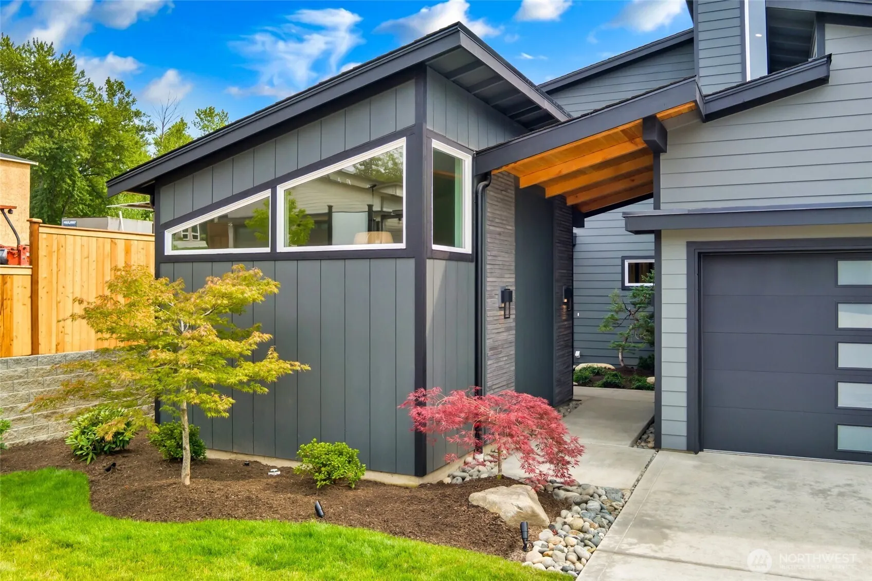 10019 NE 196th Place , Bothell, WA 98011