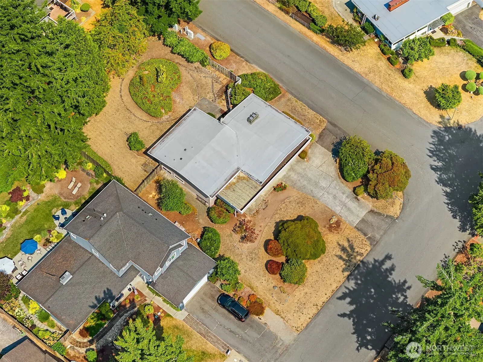 12456 SE 26th Place , Bellevue, WA 98005-4157