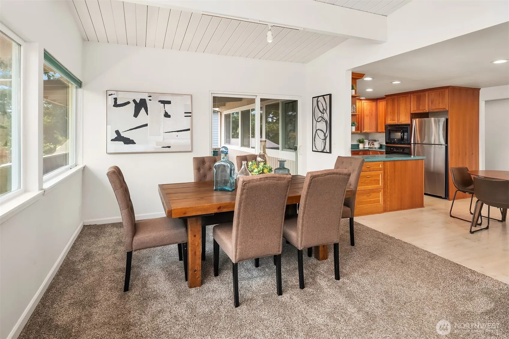12456 SE 26th Place , Bellevue, WA 98005-4157