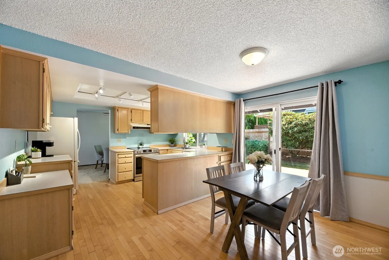 17828 Larch Way , Lynnwood, WA 98037
