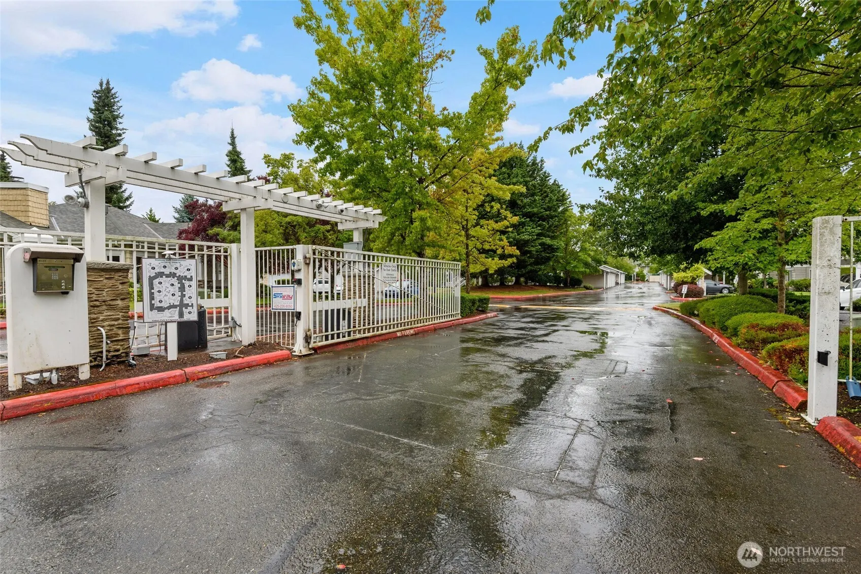 11130 SE 208th Street #D203, Kent, WA 98031-4195