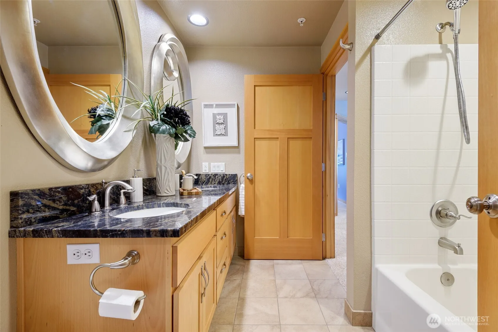 11130 SE 208th Street #D203, Kent, WA 98031-4195
