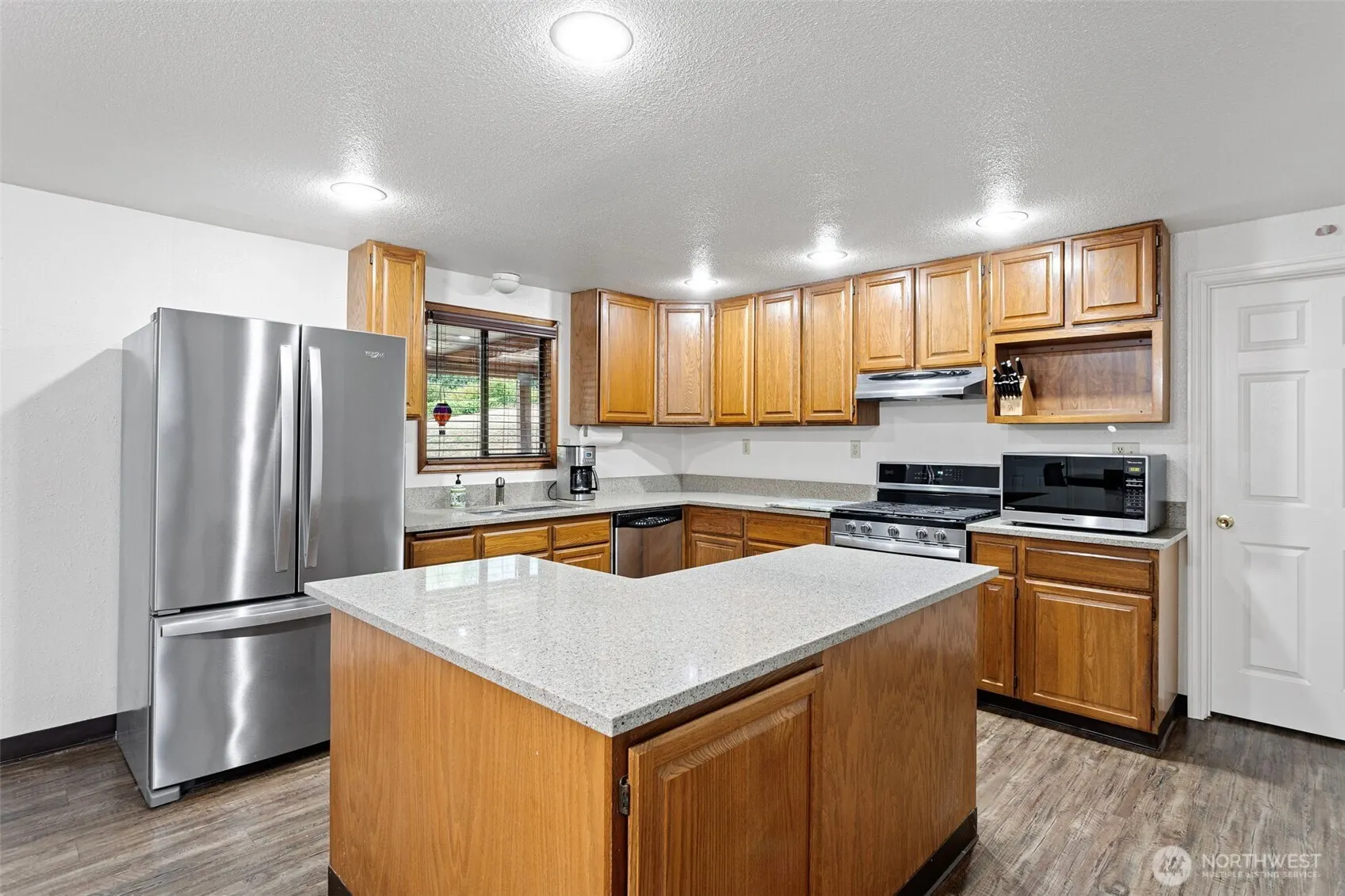 16824 266th Avenue SE, Issaquah, WA 98027