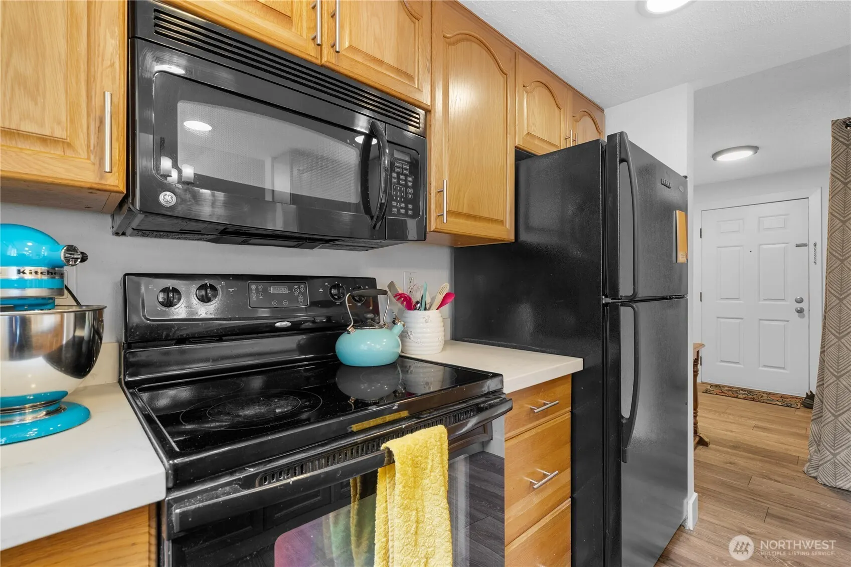 10005 NE 123rd Street #D, Kirkland, WA 98034