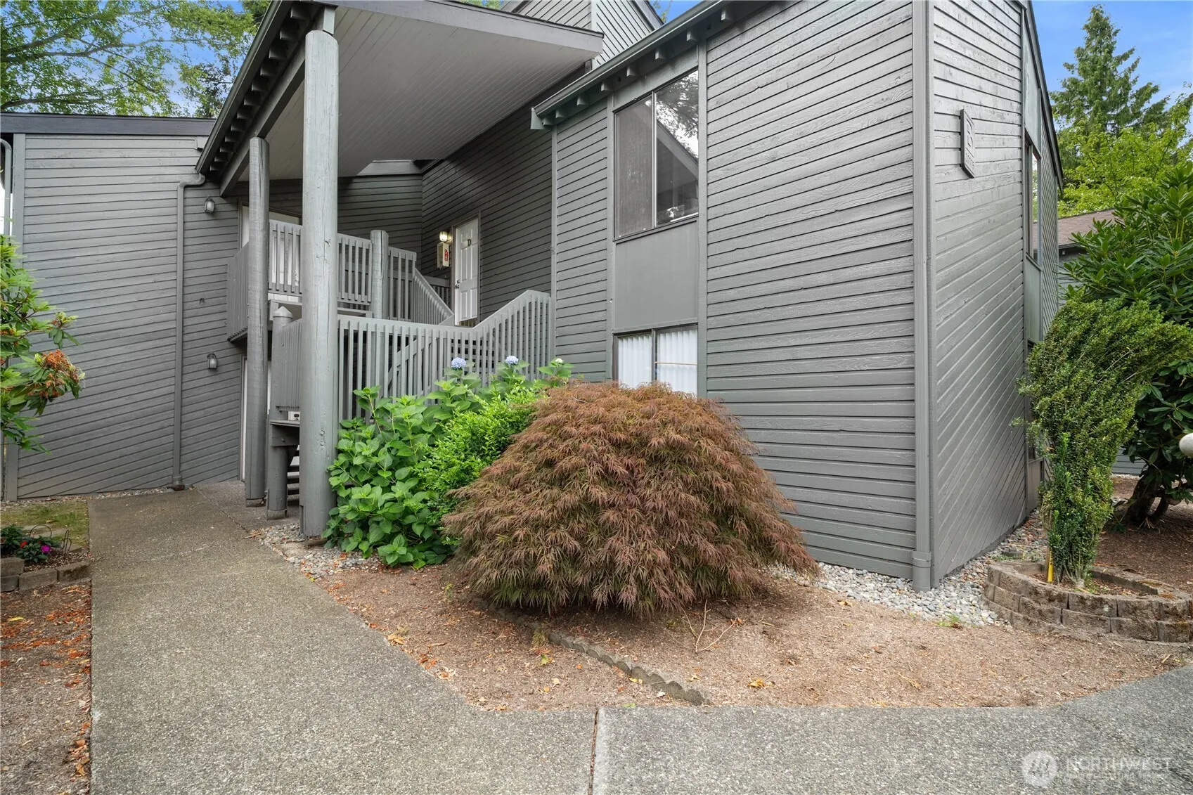 10005 NE 123rd Street #D, Kirkland, WA 98034