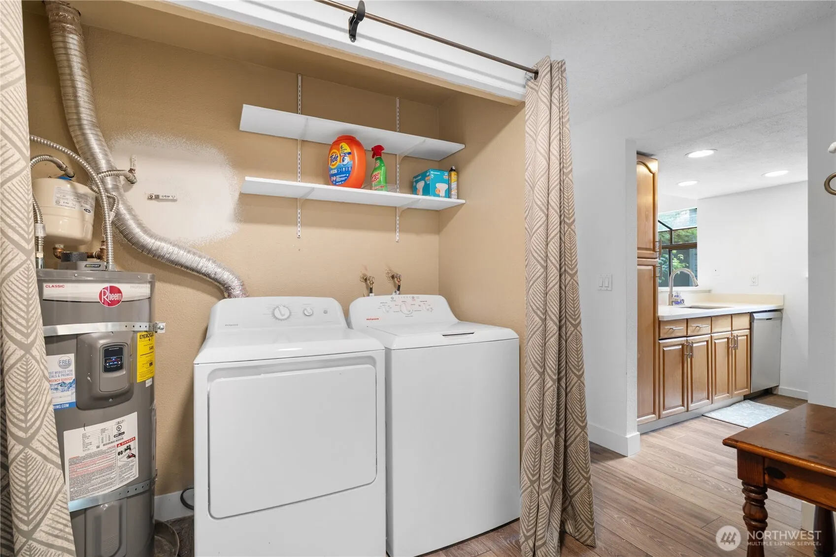 10005 NE 123rd Street #D, Kirkland, WA 98034