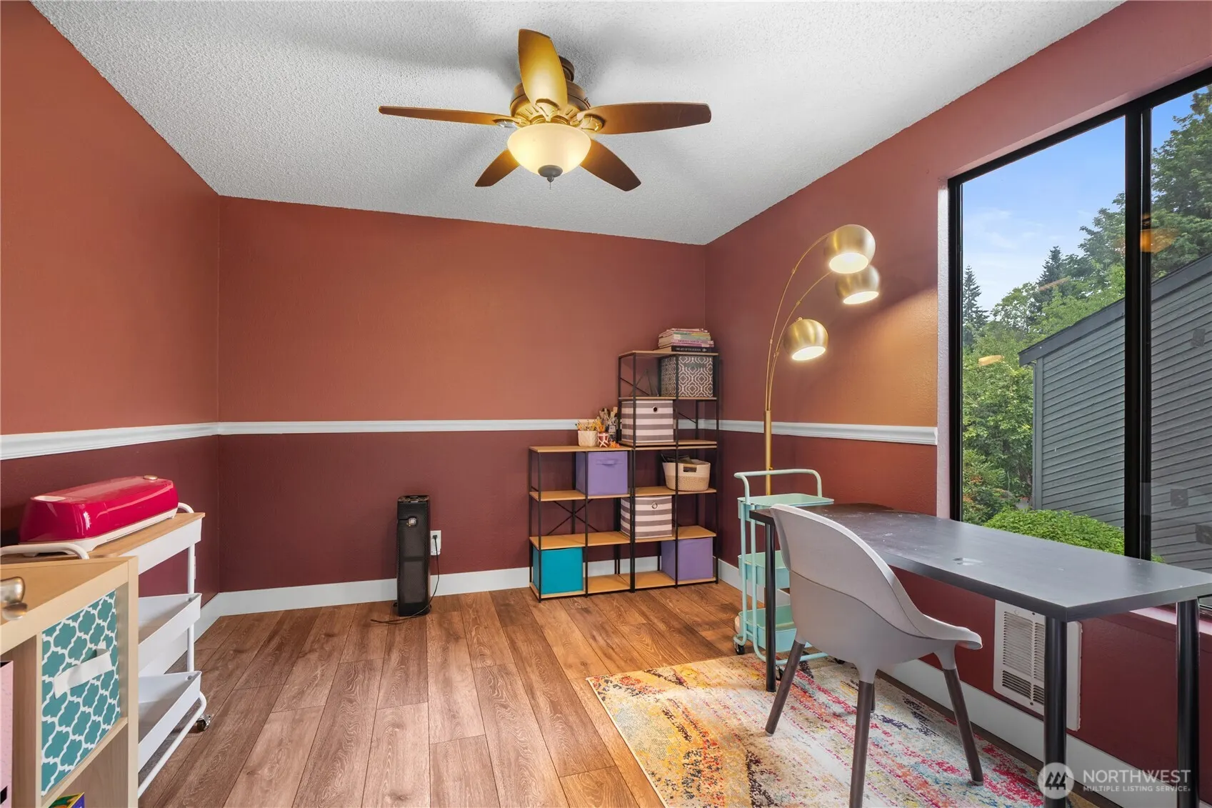 10005 NE 123rd Street #D, Kirkland, WA 98034