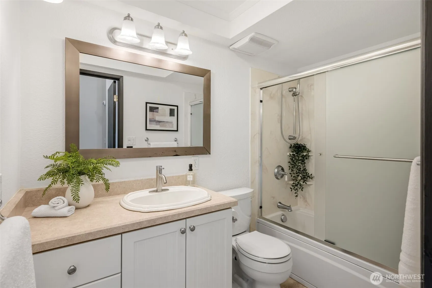 8010 NE 115th Way , Kirkland, WA 98034