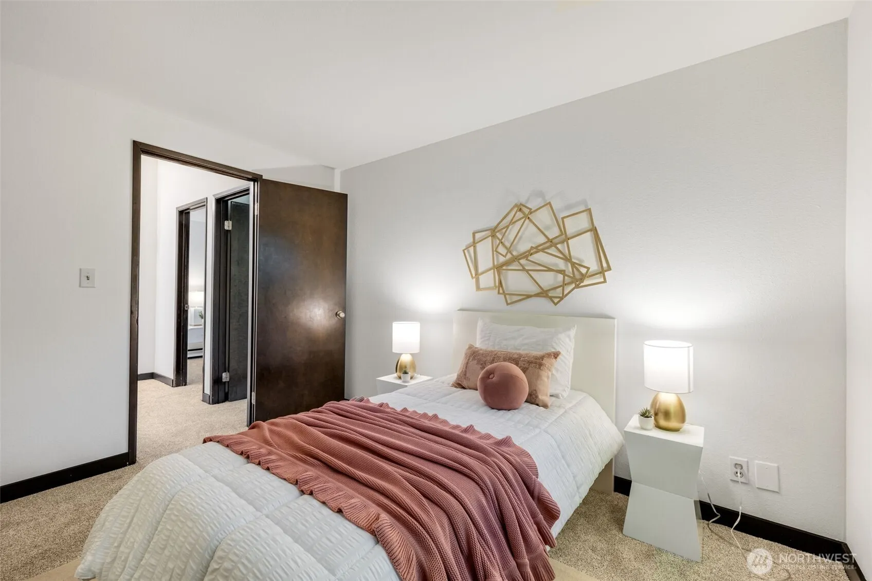 8010 NE 115th Way , Kirkland, WA 98034