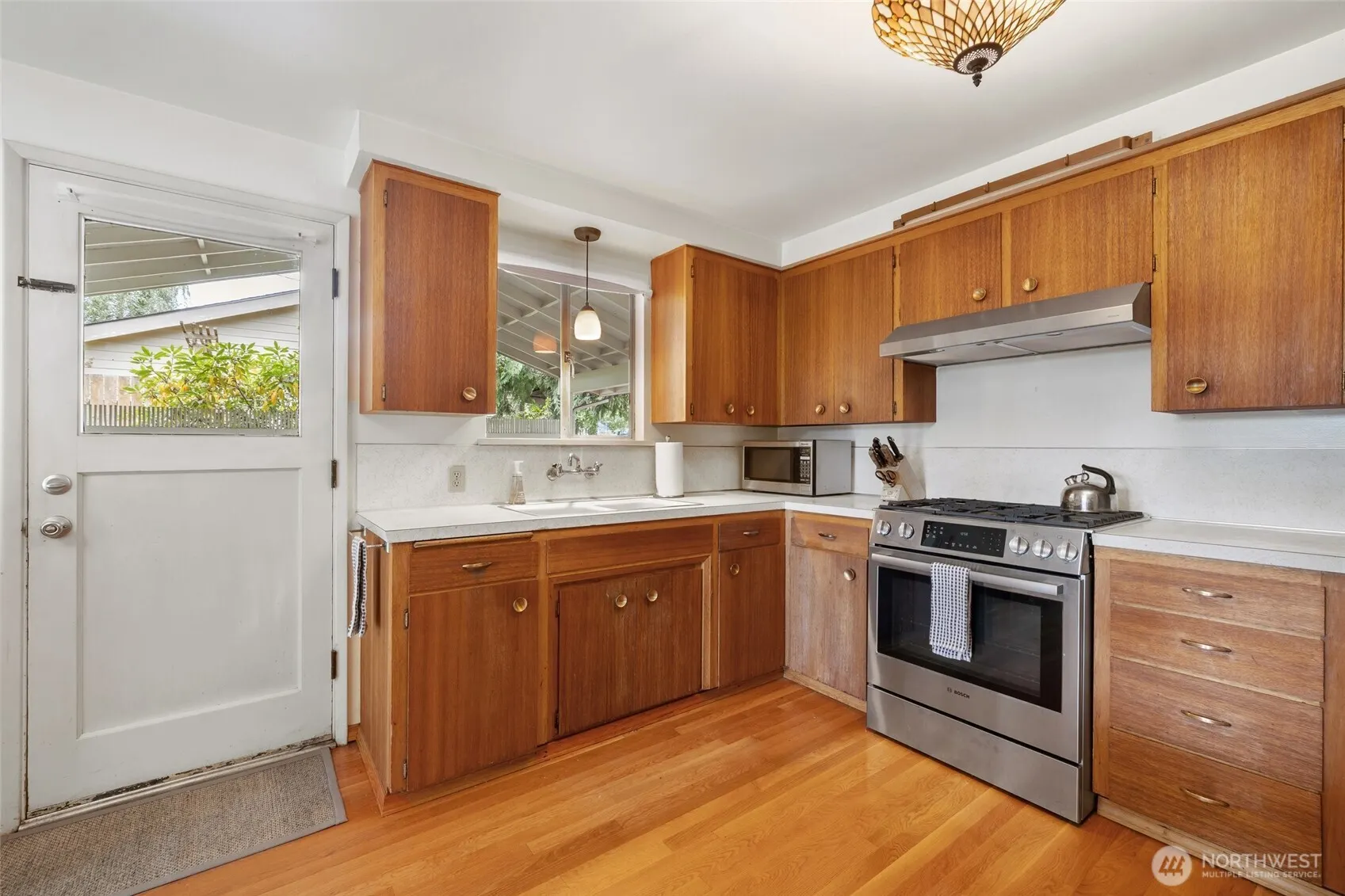 15327 NE 1ST Street , Bellevue, WA 98007
