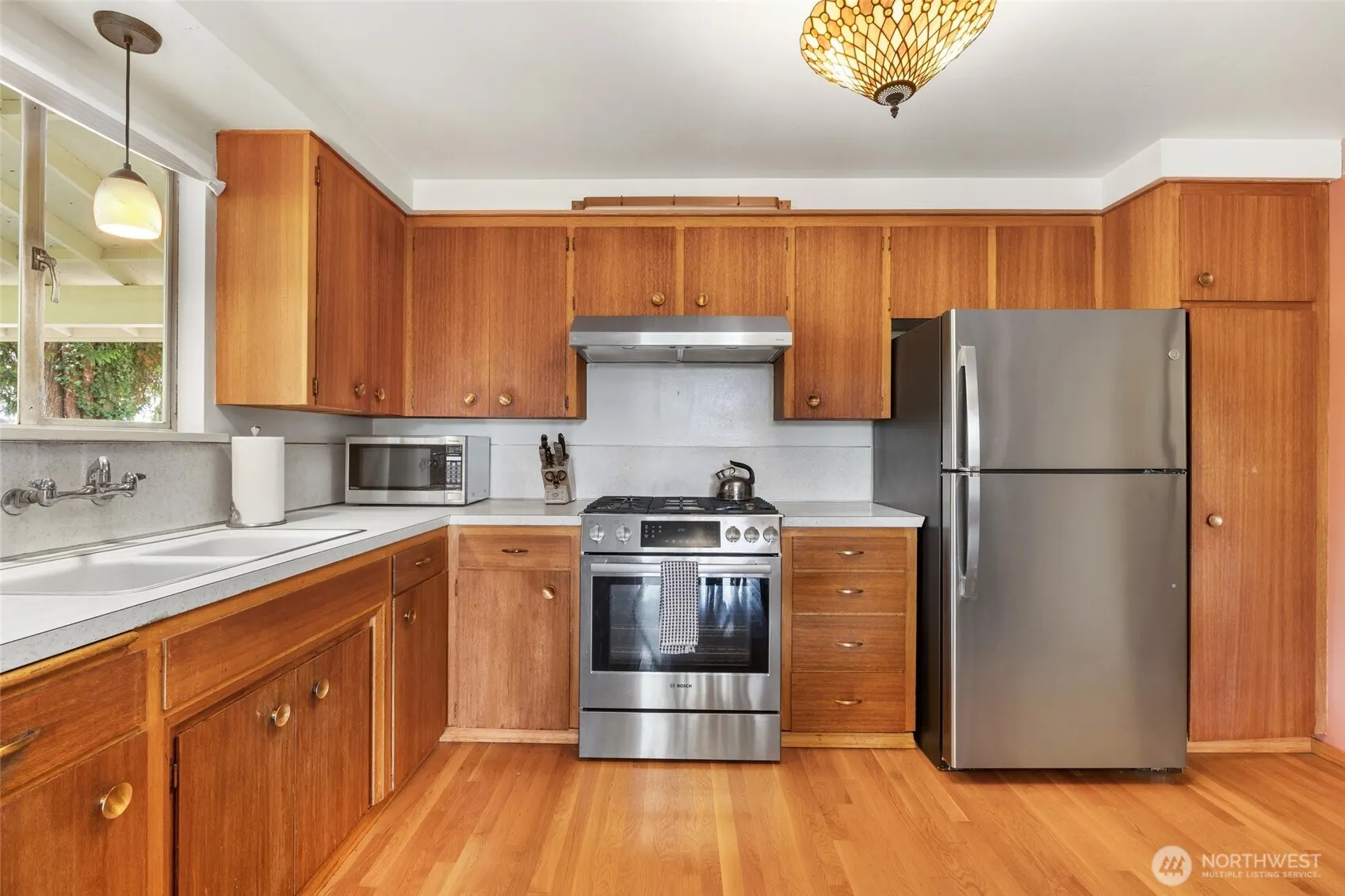 15327 NE 1ST Street , Bellevue, WA 98007