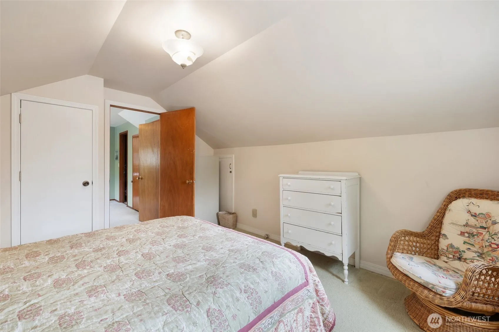 15327 NE 1ST Street , Bellevue, WA 98007