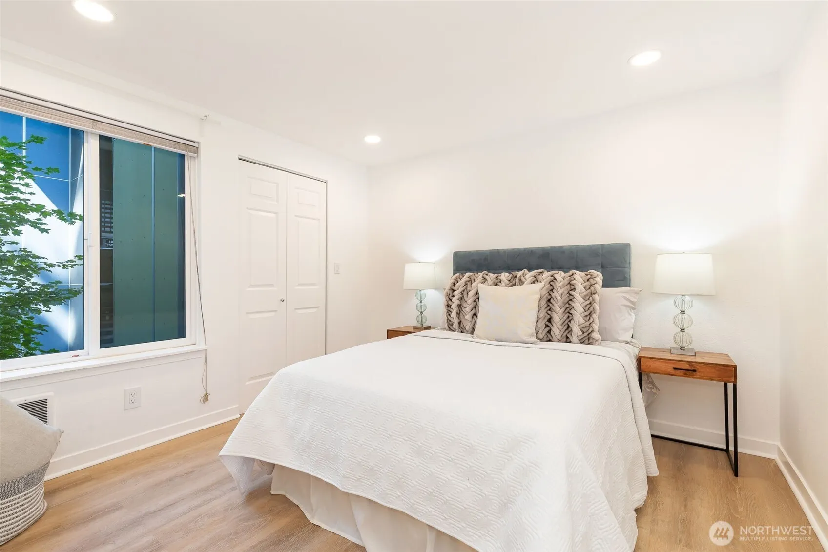 14620 NE 31st Street #E202, Bellevue, WA 98007