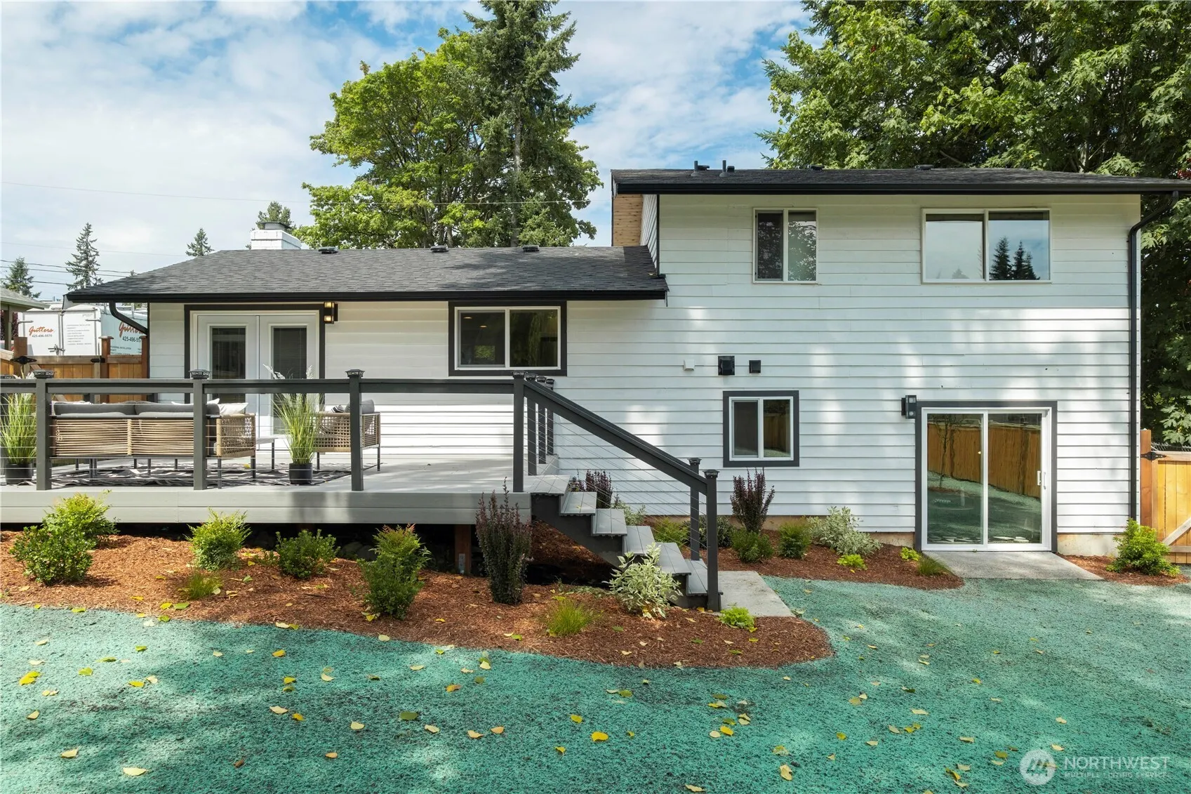8427 NE 144th Pl , Kirkland, WA 98034