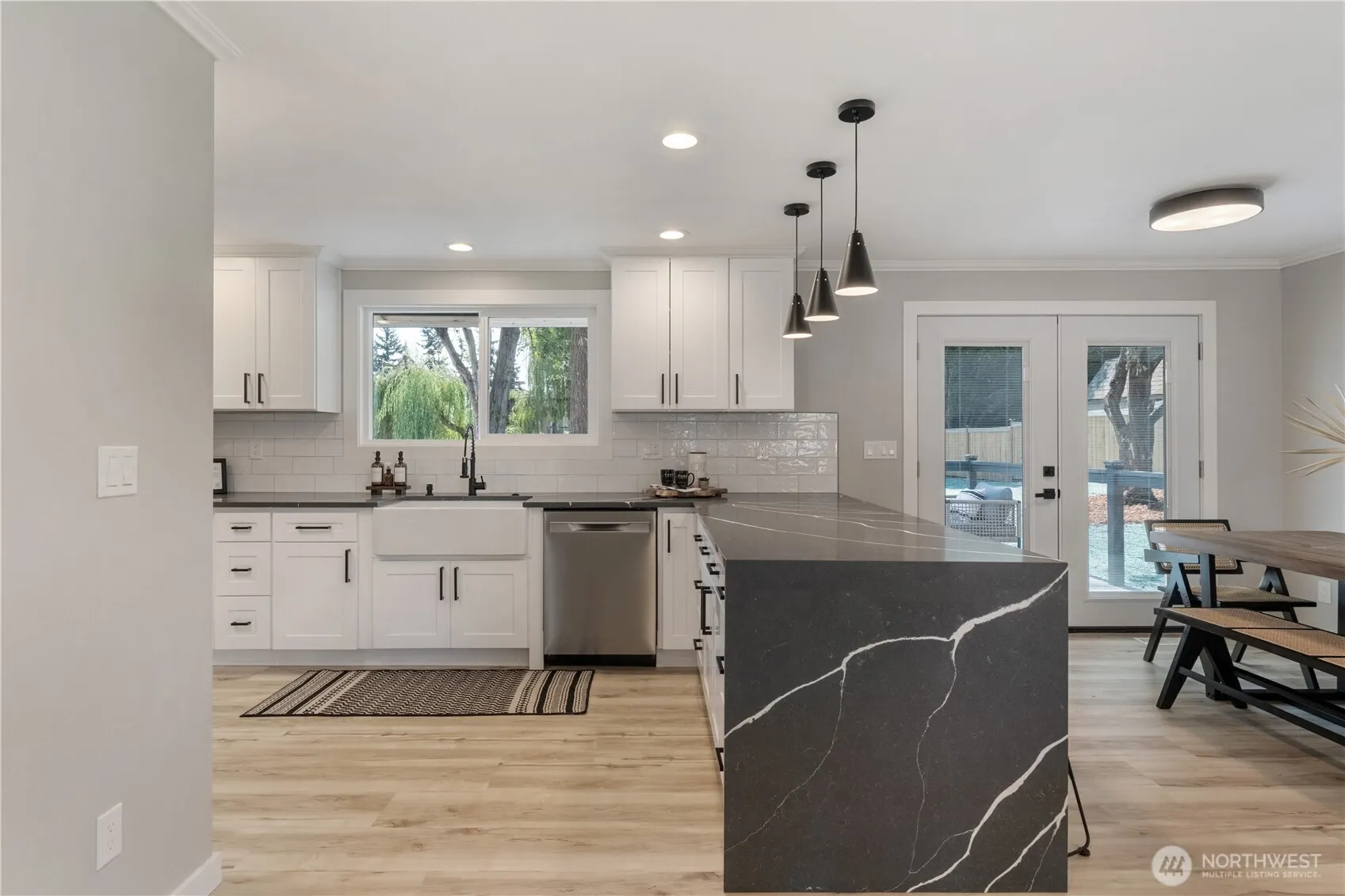 8427 NE 144th Pl , Kirkland, WA 98034