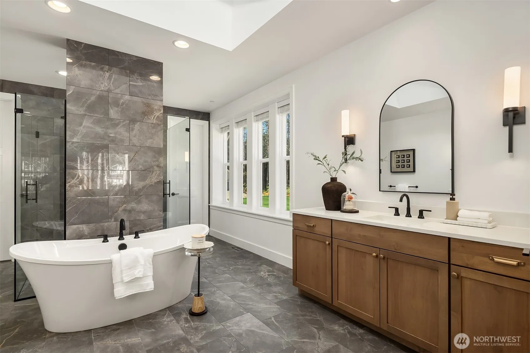 15319 154th Avenue NE, Woodinville, WA 98072