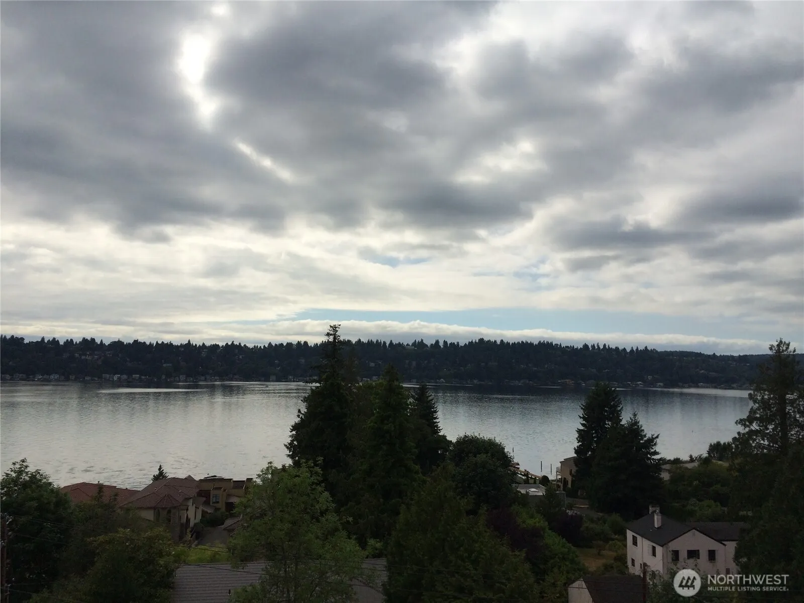 13461 64th Place NE, Kirkland, WA 98034