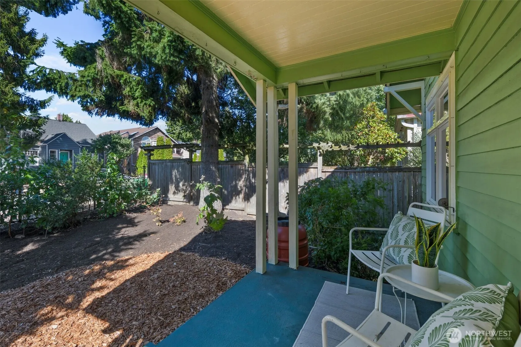 335 N 103rd Street , Seattle, WA 98133