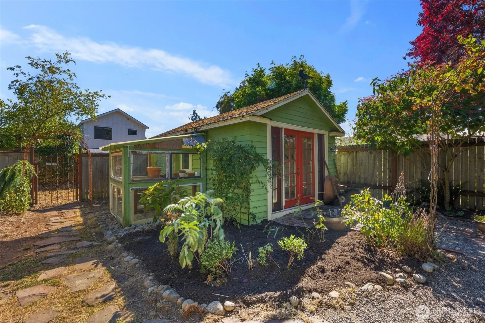 335 N 103rd Street , Seattle, WA 98133