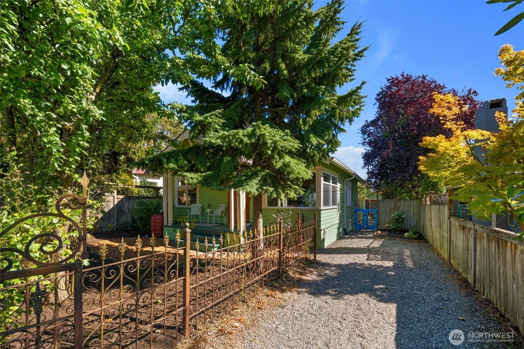 335 N 103rd Street , Seattle, WA 98133