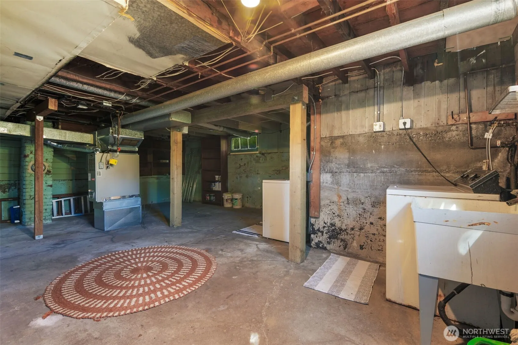 335 N 103rd Street , Seattle, WA 98133