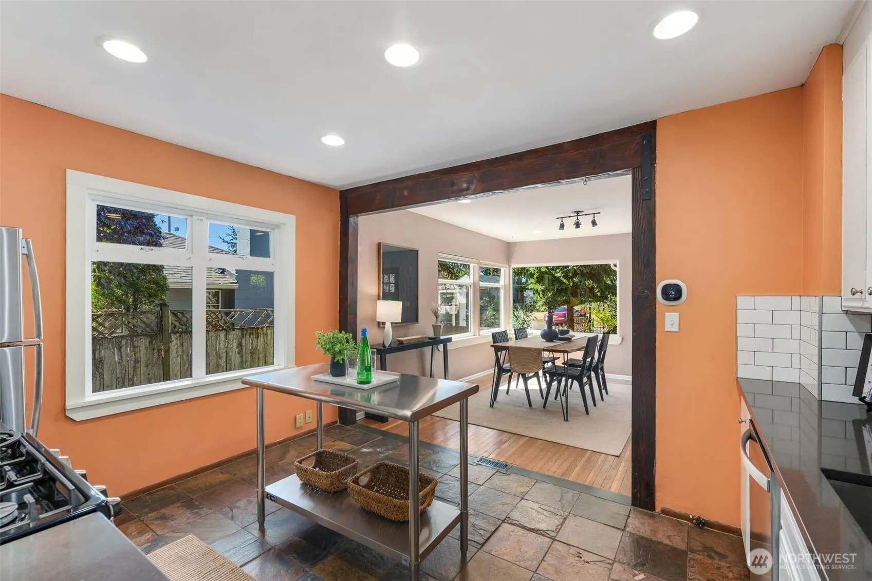 335 N 103rd Street , Seattle, WA 98133