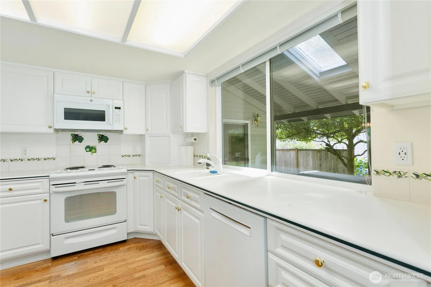 6609 141st Place NE, Redmond, WA 98052