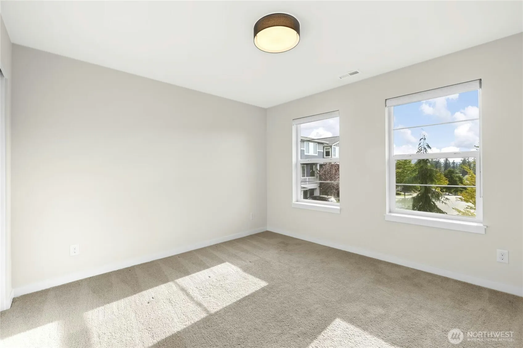 4996 233nd Avenue SE, Issaquah, WA 98029
