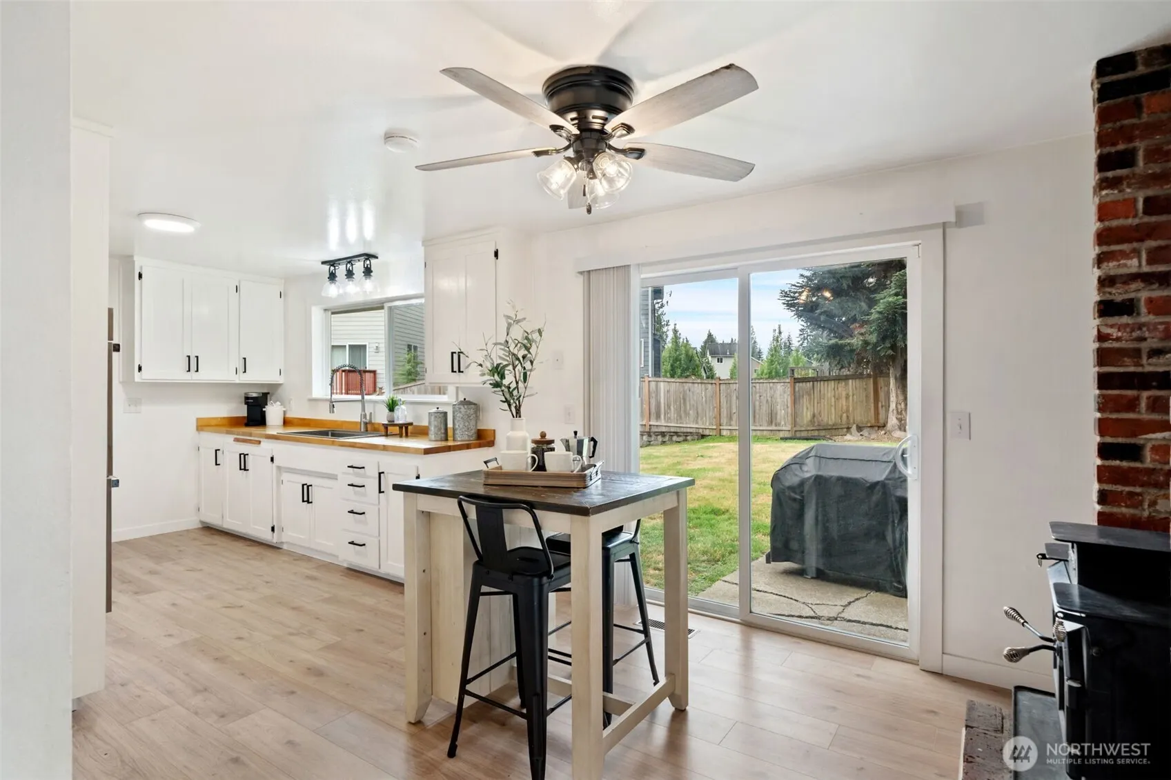 8 157th Place SE, Bothell, WA 98012