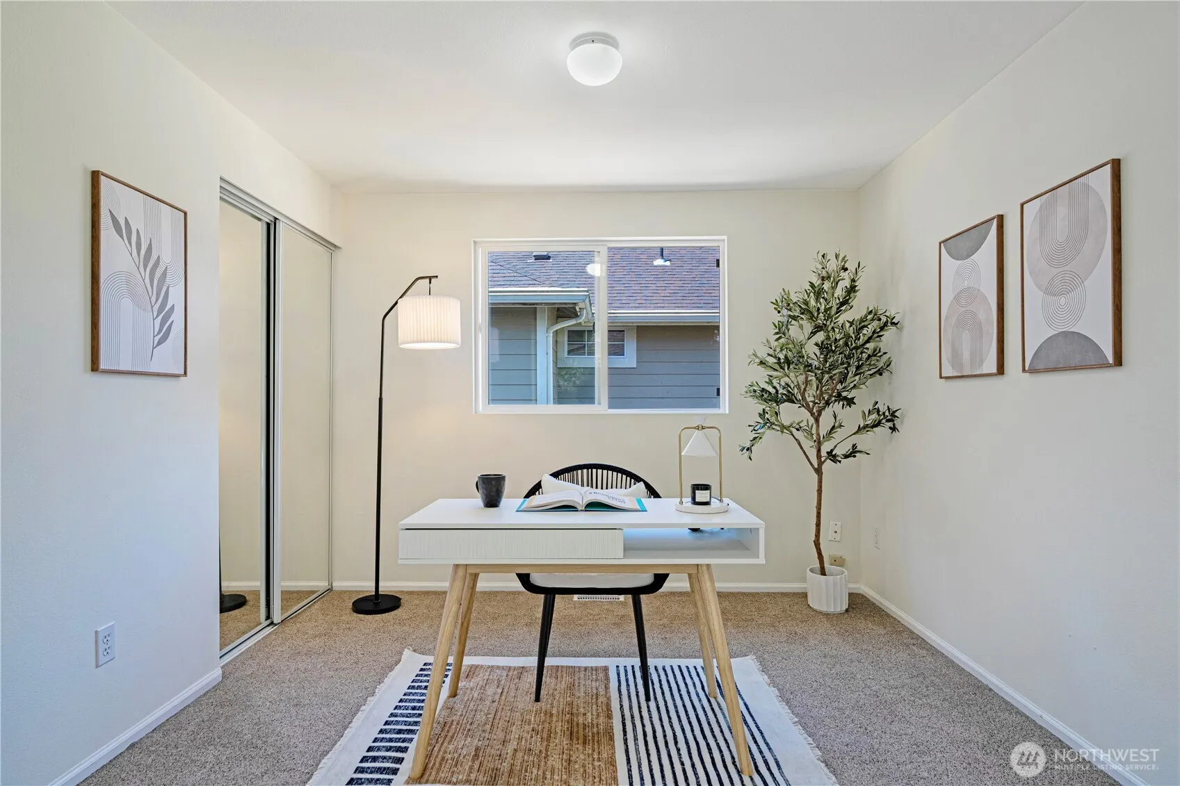 25133 SE 43rd Place , Sammamish, WA 98029