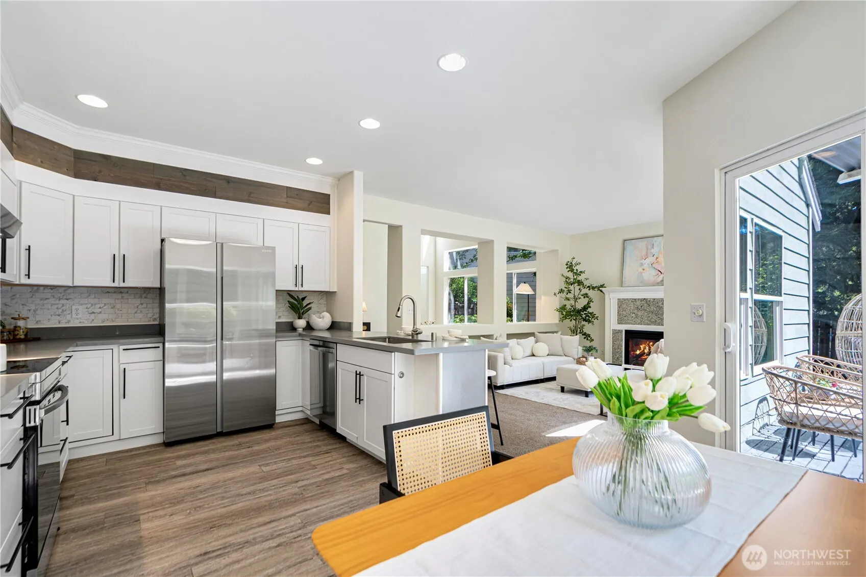 25133 SE 43rd Place , Sammamish, WA 98029