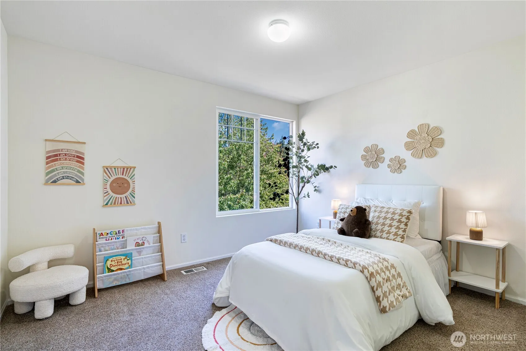 25133 SE 43rd Place , Sammamish, WA 98029