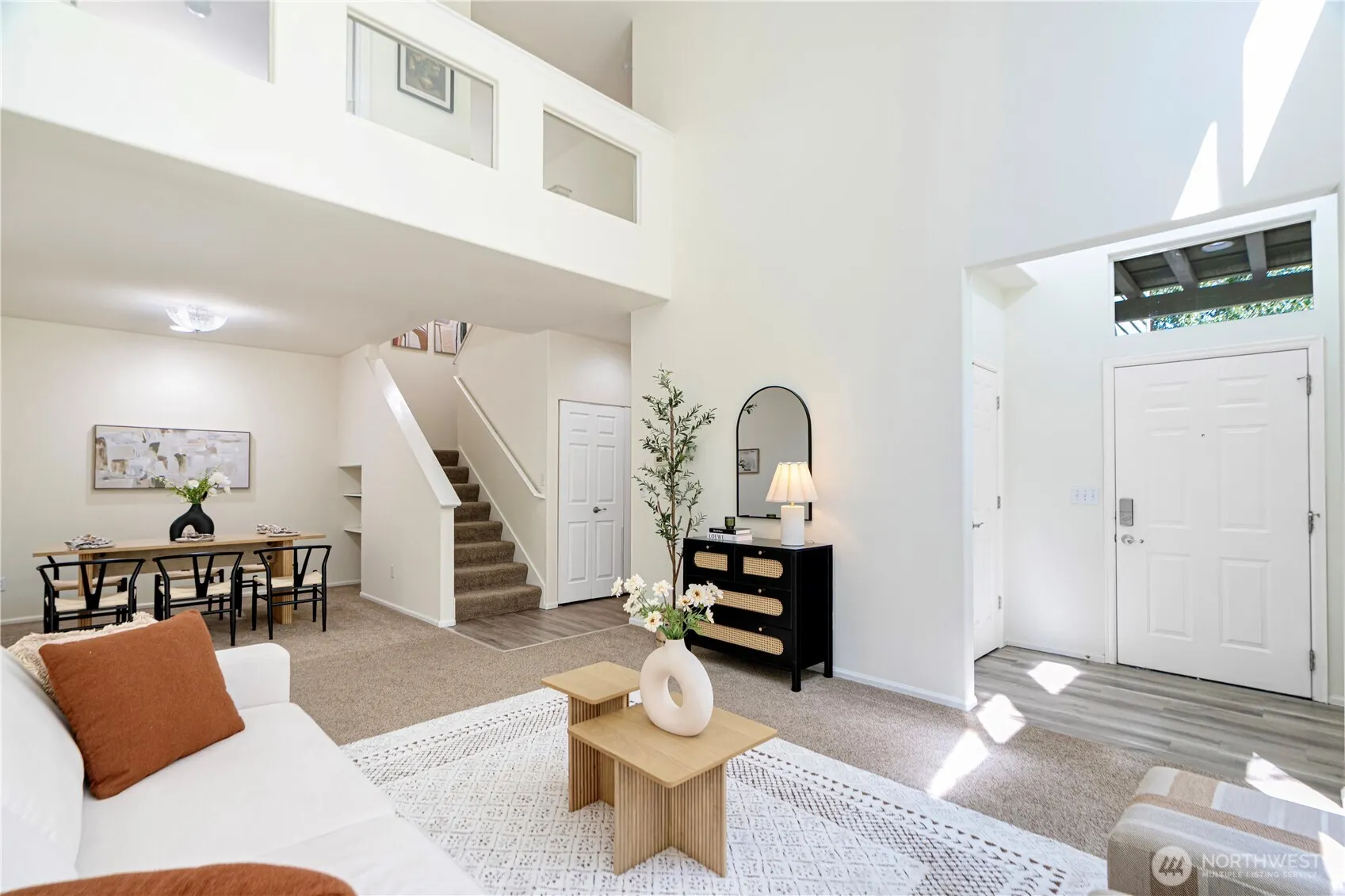 25133 SE 43rd Place , Sammamish, WA 98029