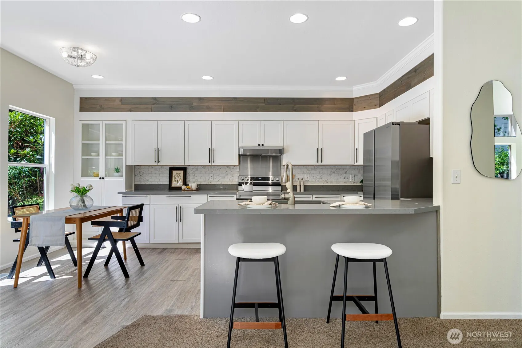 25133 SE 43rd Place , Sammamish, WA 98029
