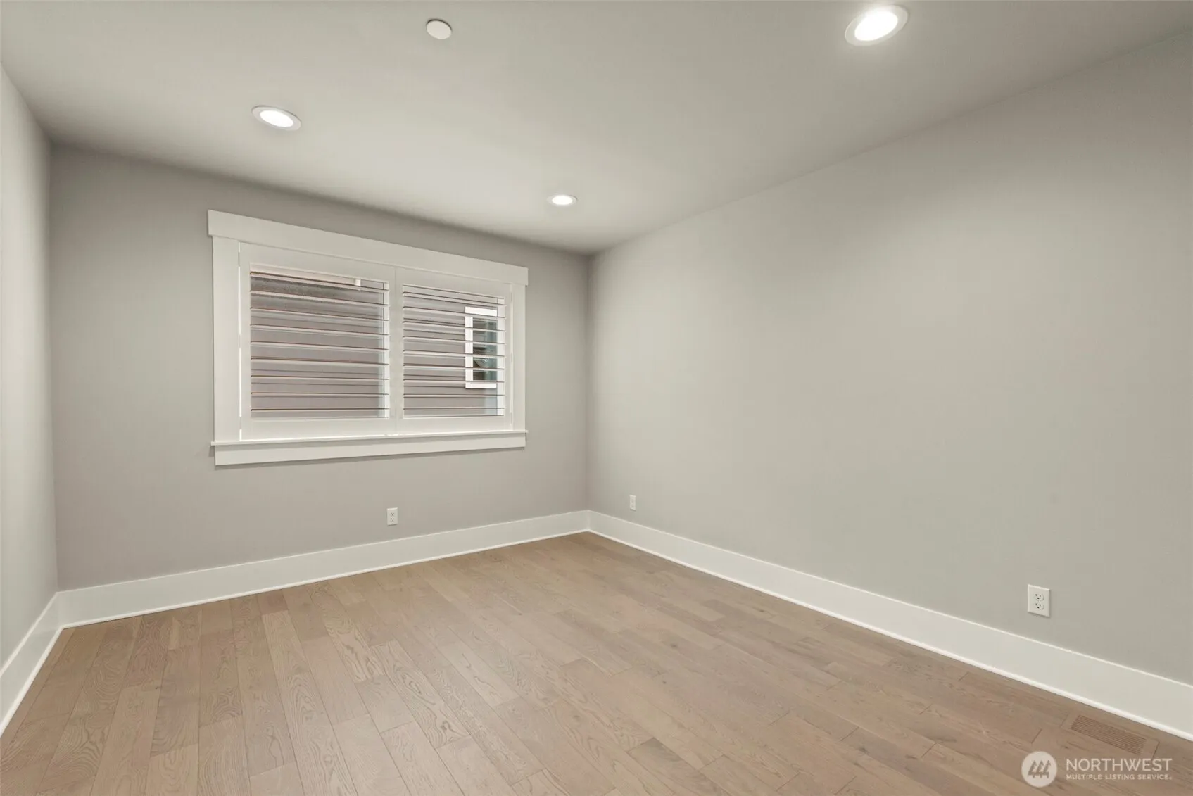 17228 NE 113th Court , Redmond, WA 98052