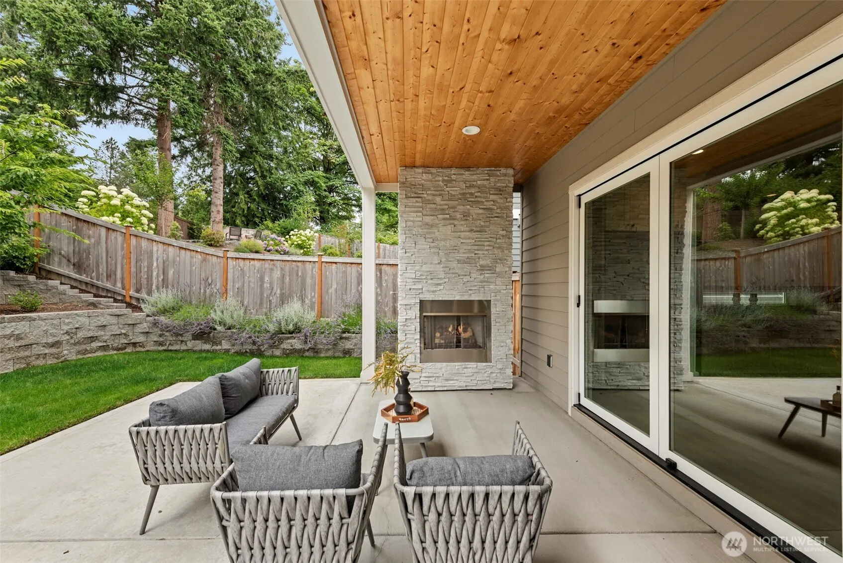 17228 NE 113th Court , Redmond, WA 98052