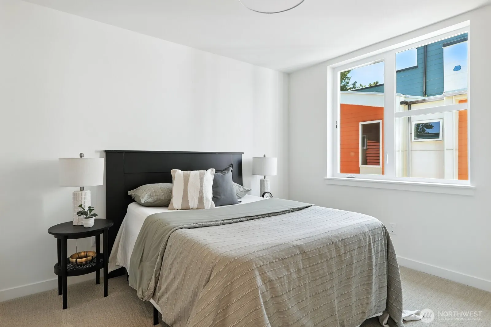 9020 13th Avenue NW #B, Seattle, WA 98117