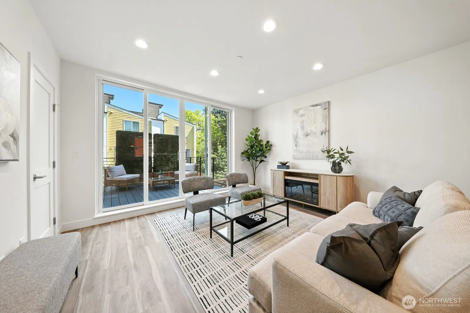 9020 13th Avenue NW #B, Seattle, WA 98117